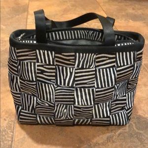 Harvey-  The Original Seatbelt Bag